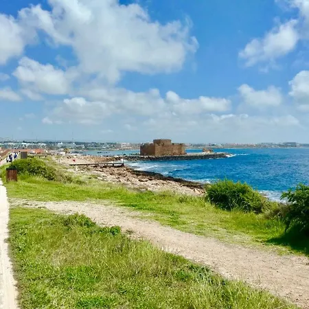 Faros A102 Apartment